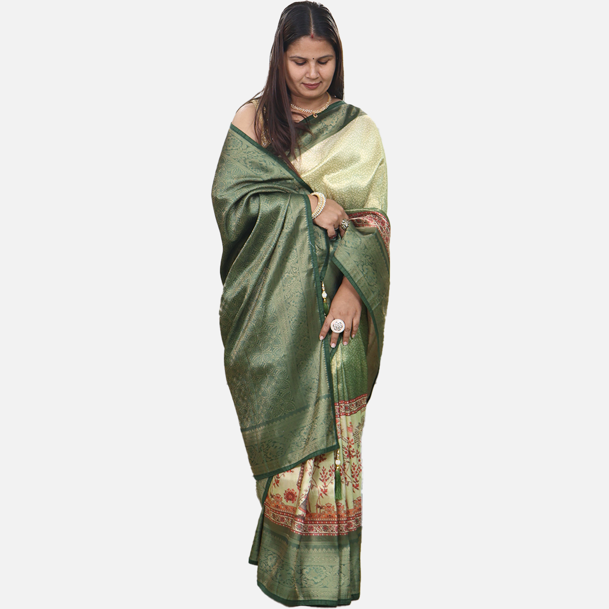 Amolika Sarees Graceful Green Soft Silk Saree With Elegant Digital Prints & Unstitched Blouse Piece