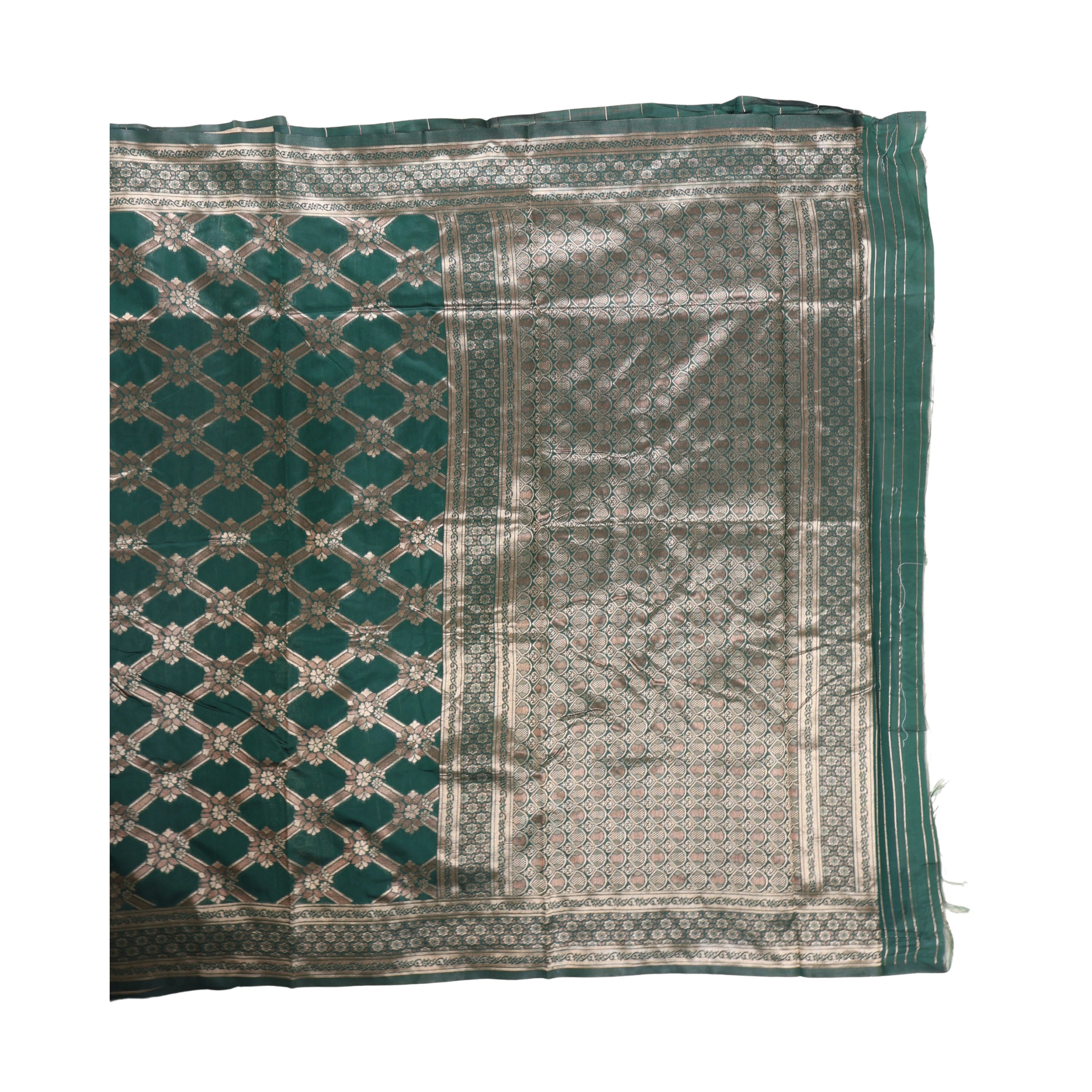 AMOLIKA Women's Banarasi Bottle Green Silk Saree With Unstitched Blouse Piece AM-1286