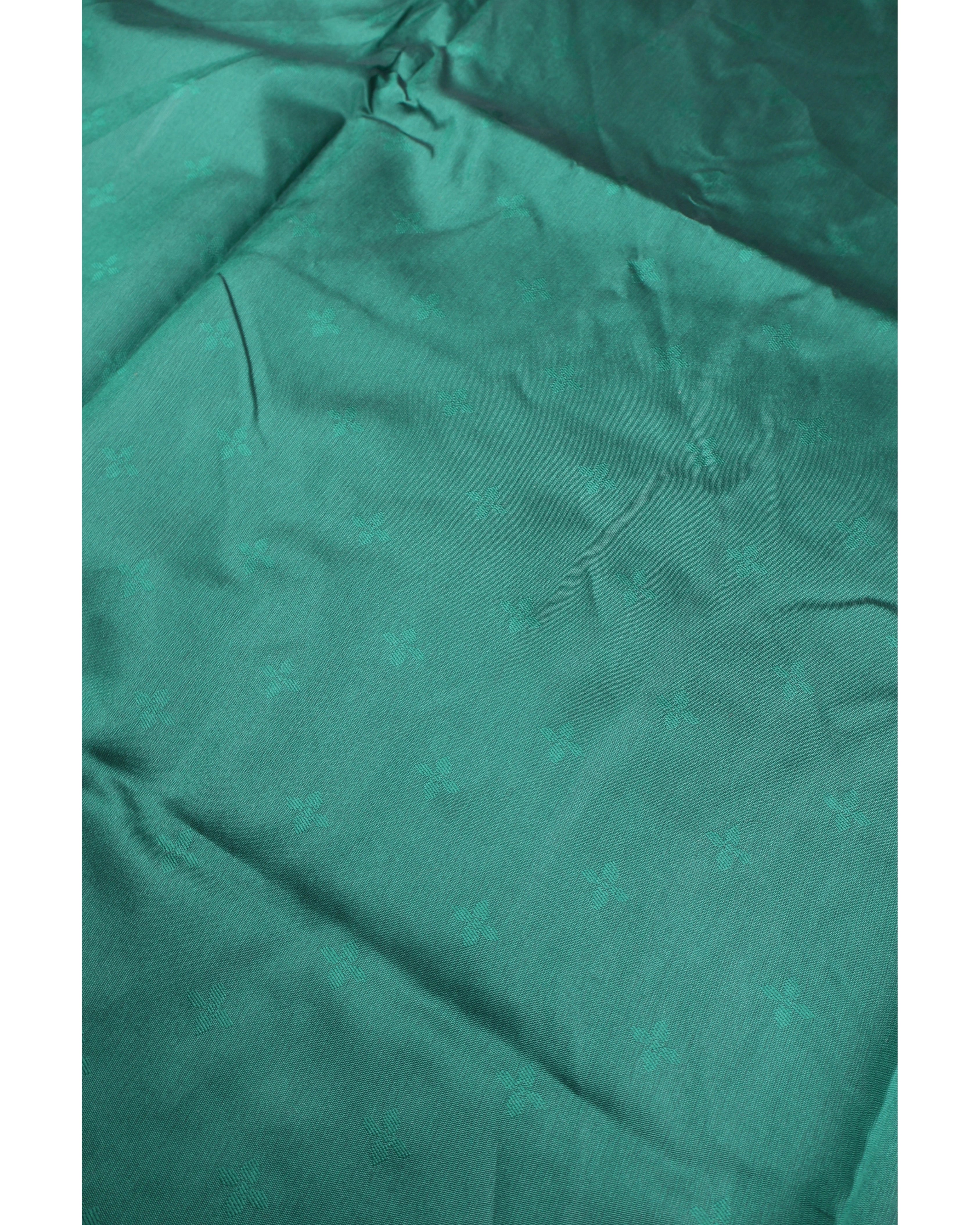 AMOLIKA Women's Banarasi Bottle Green Silk Saree With Unstitched Blouse Piece AM-1312