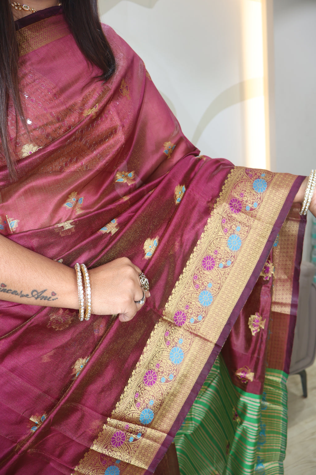 Amolika Sarees Maroon Organza Silk Saree With Traditional Butta Design & Chit Pallu Unstitched Blouse