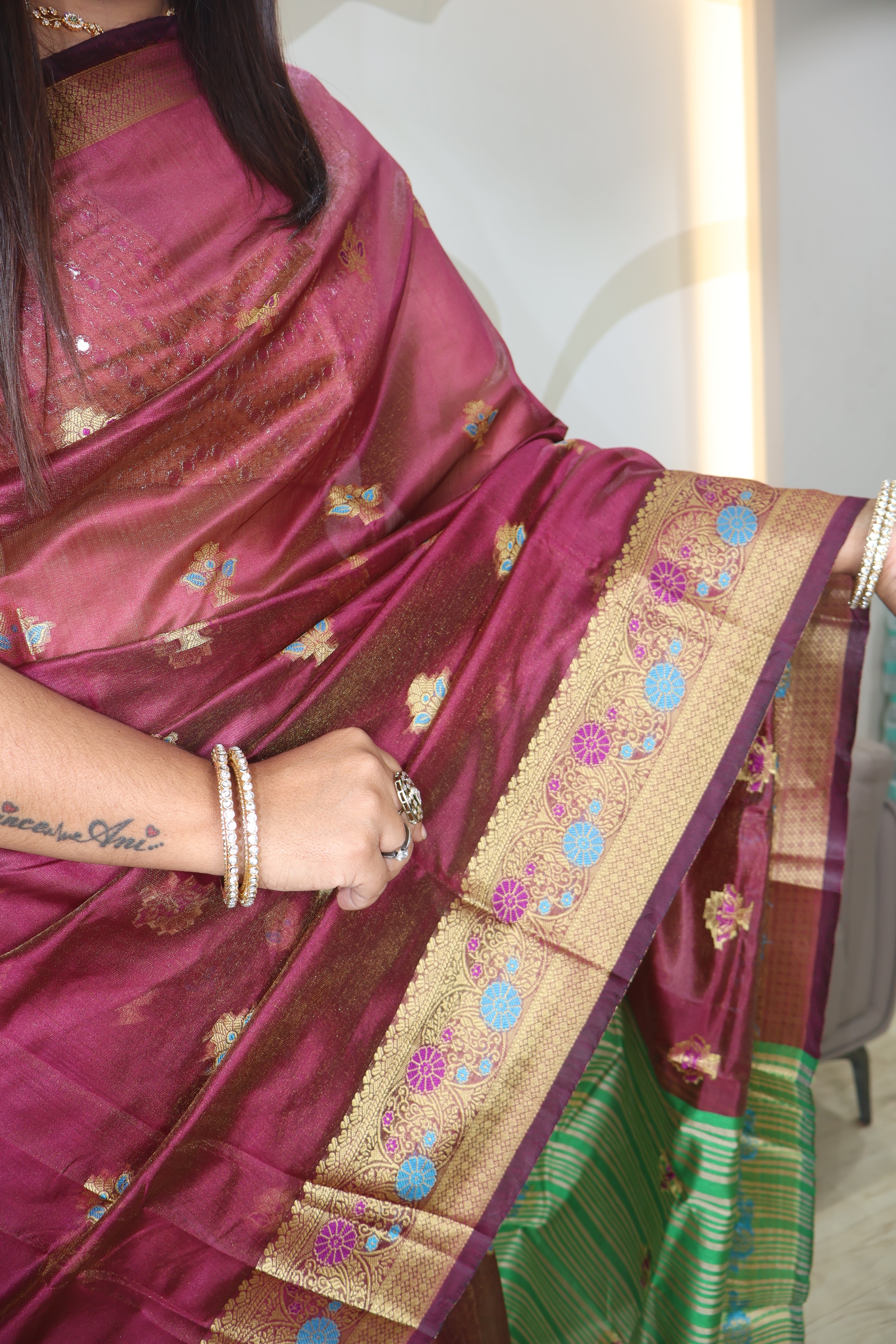 Amolika Sarees Maroon Organza Silk Saree With Traditional Butta Design & Chit Pallu Unstitched Blouse