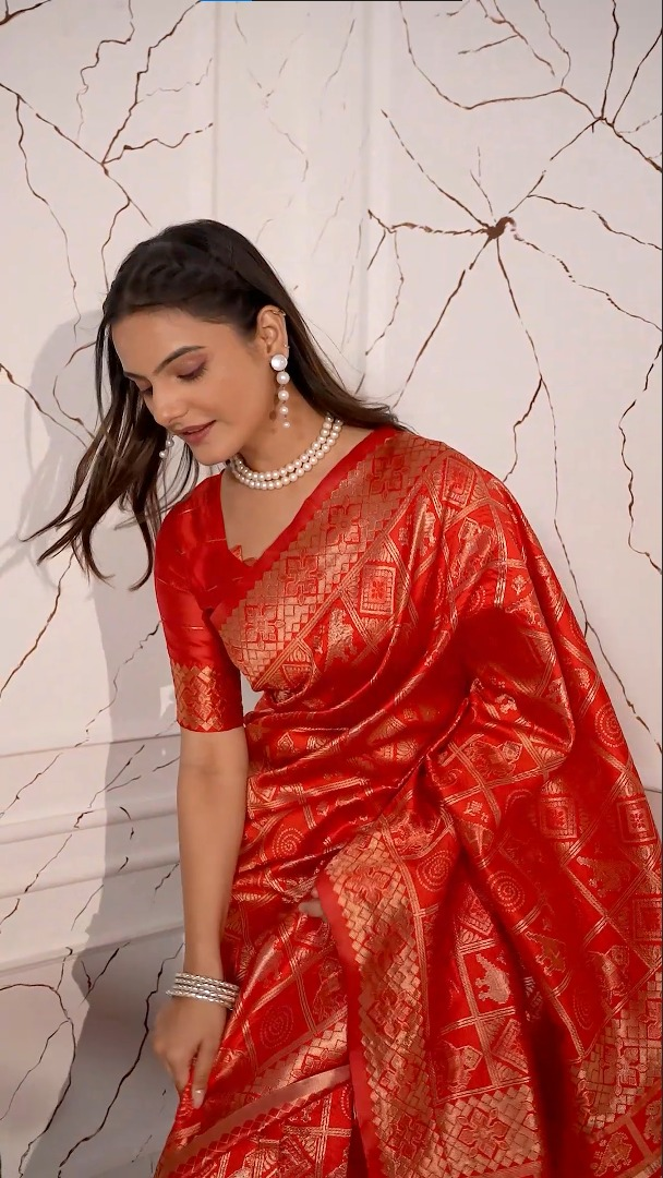 Amolika Sarees Red Magic Silk Saree Heavy Zari Woven Border Festive Wedding Wear With Unstitched Blouse