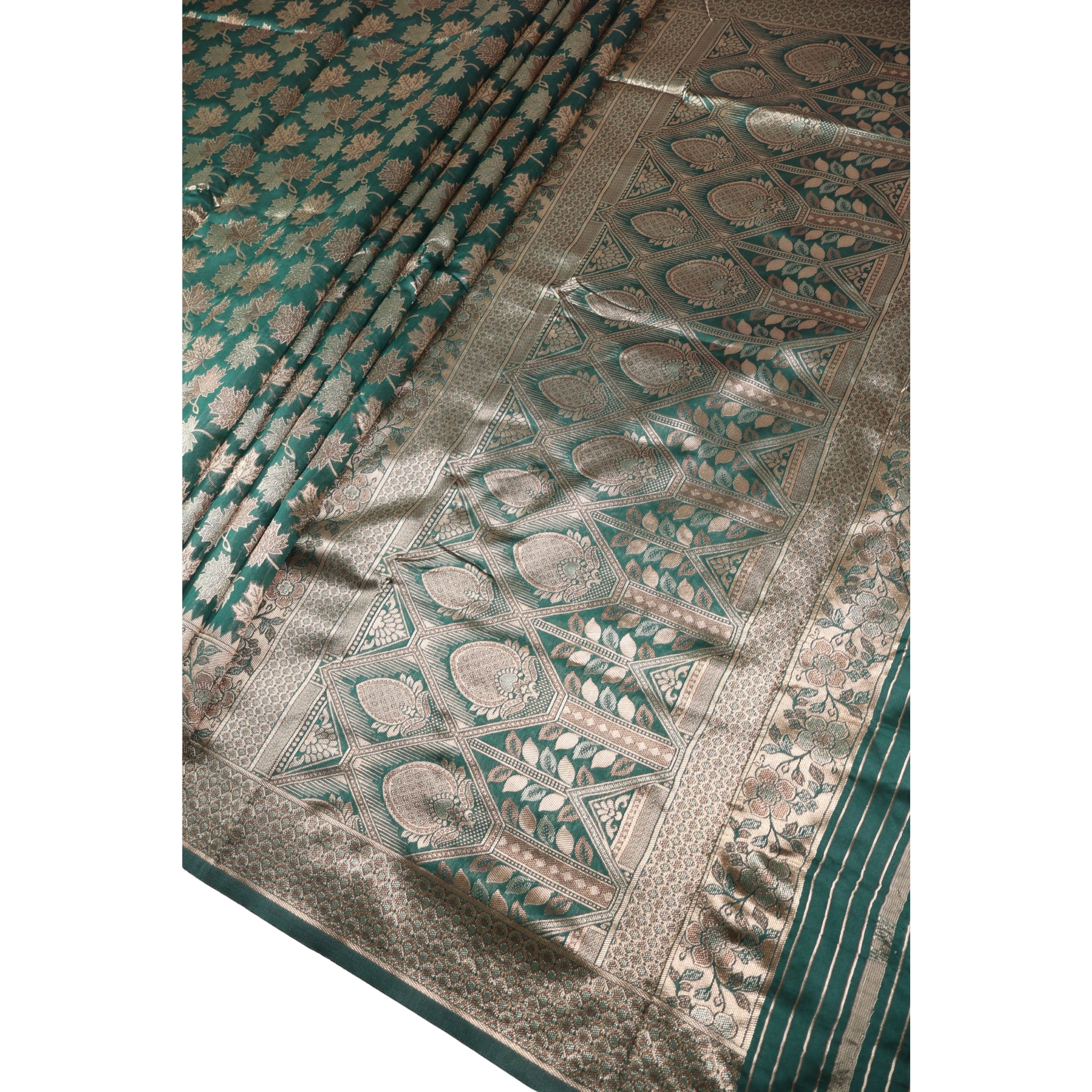 Banarasi Bottle Green Silk Saree With Unstitched Blouse Piece AM - 1283 - Amolika Sarees