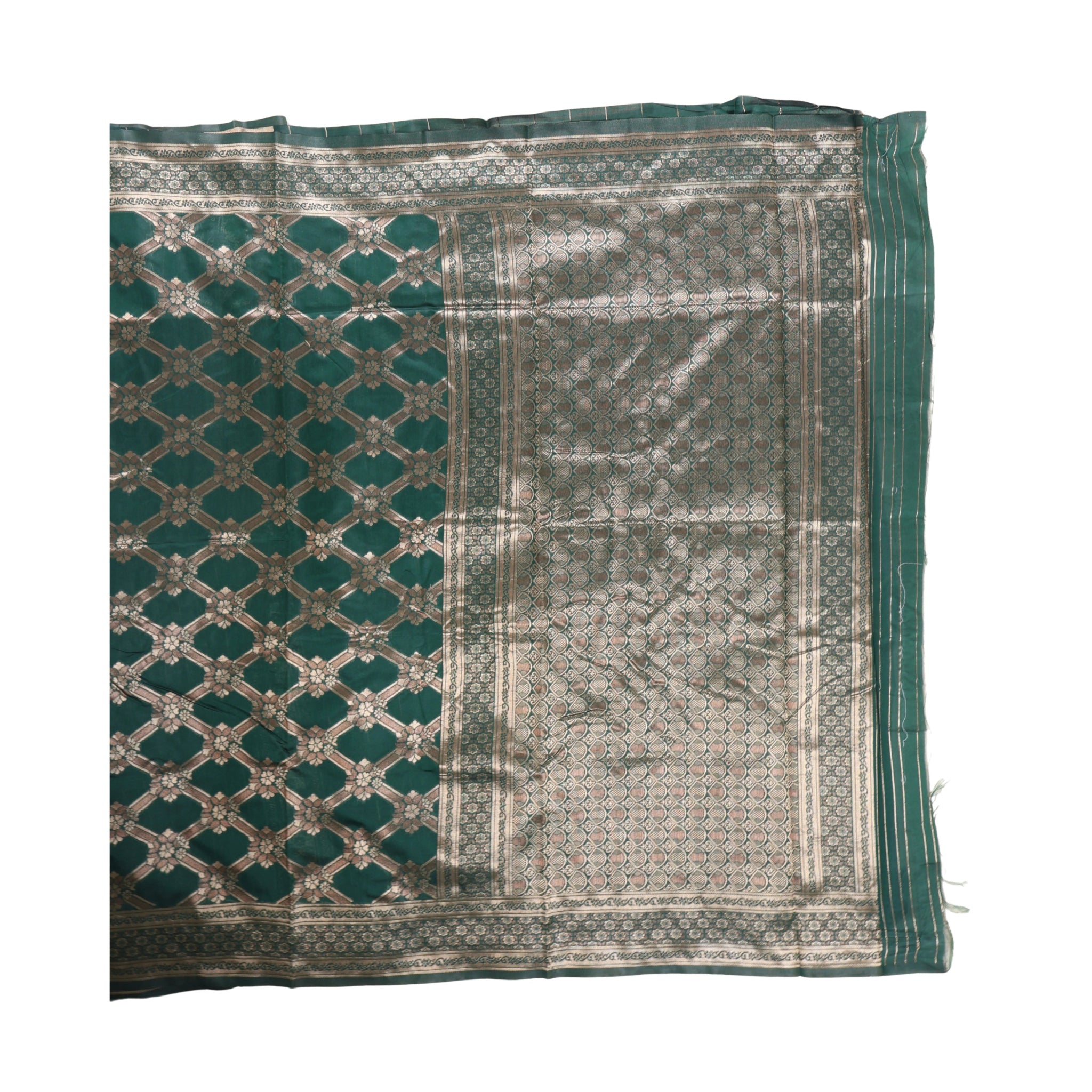 Banarasi Bottle Green Silk Saree With Unstitched Blouse Piece AM - 1286 - Amolika Sarees