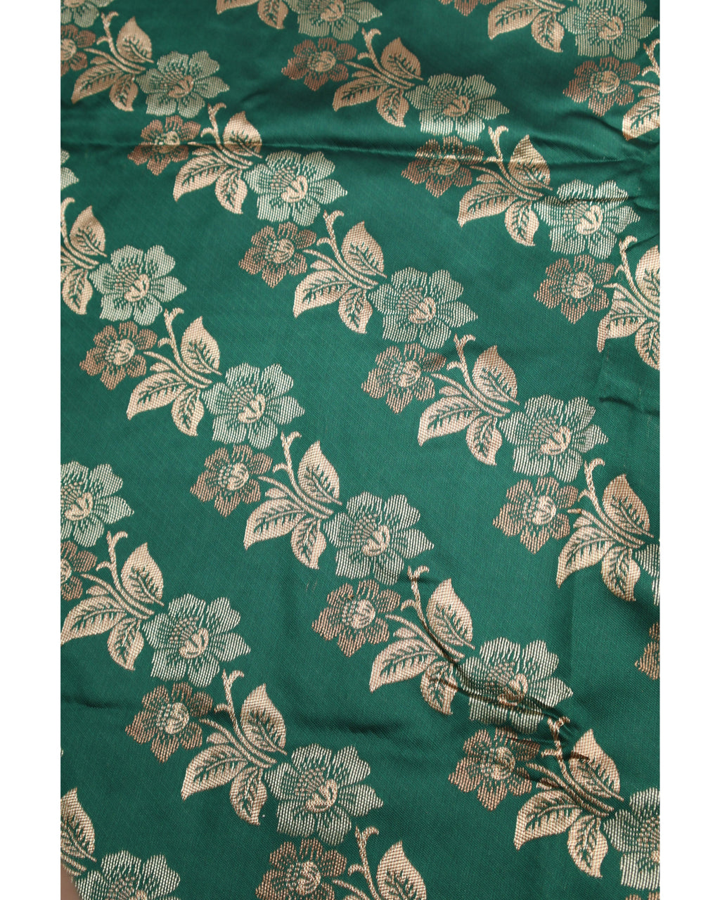 Banarasi Bottle Green Silk Saree With Unstitched Blouse Piece AM - 1312 - Amolika Sarees