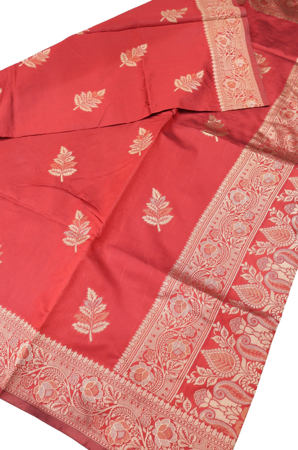 Banarasi Red Silk Saree With Unstitched Blouse Piece AM - 1314 - Amolika Sarees