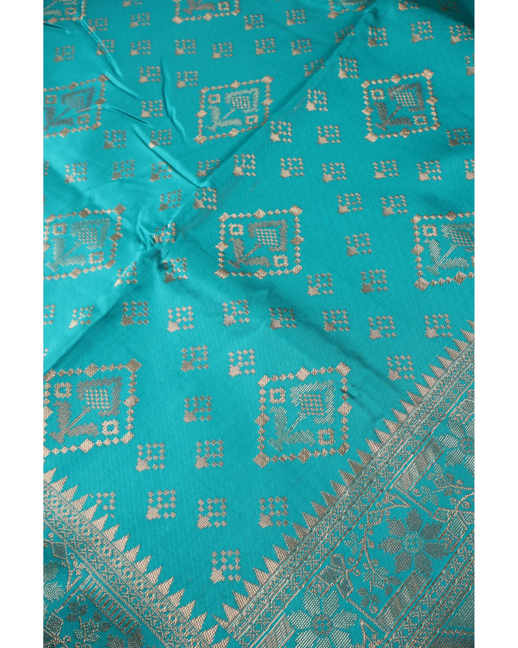 Banarasi Sky Blue Silk Saree With Unstitched Blouse Piece AM - 1313 - Amolika Sarees