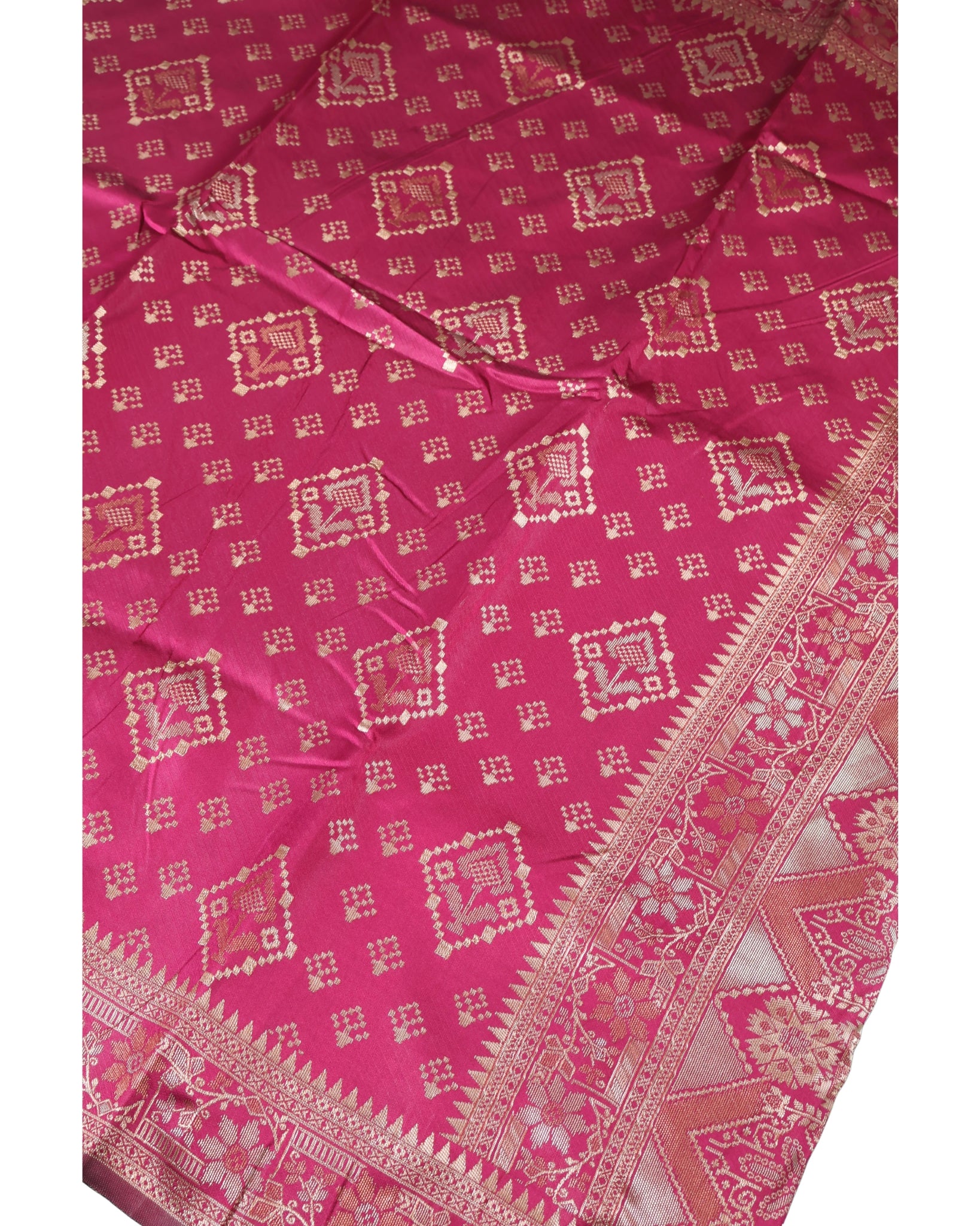 Banarasi Wine Silk Saree With Unstitched Blouse Piece AM - 1313 - Amolika Sarees
