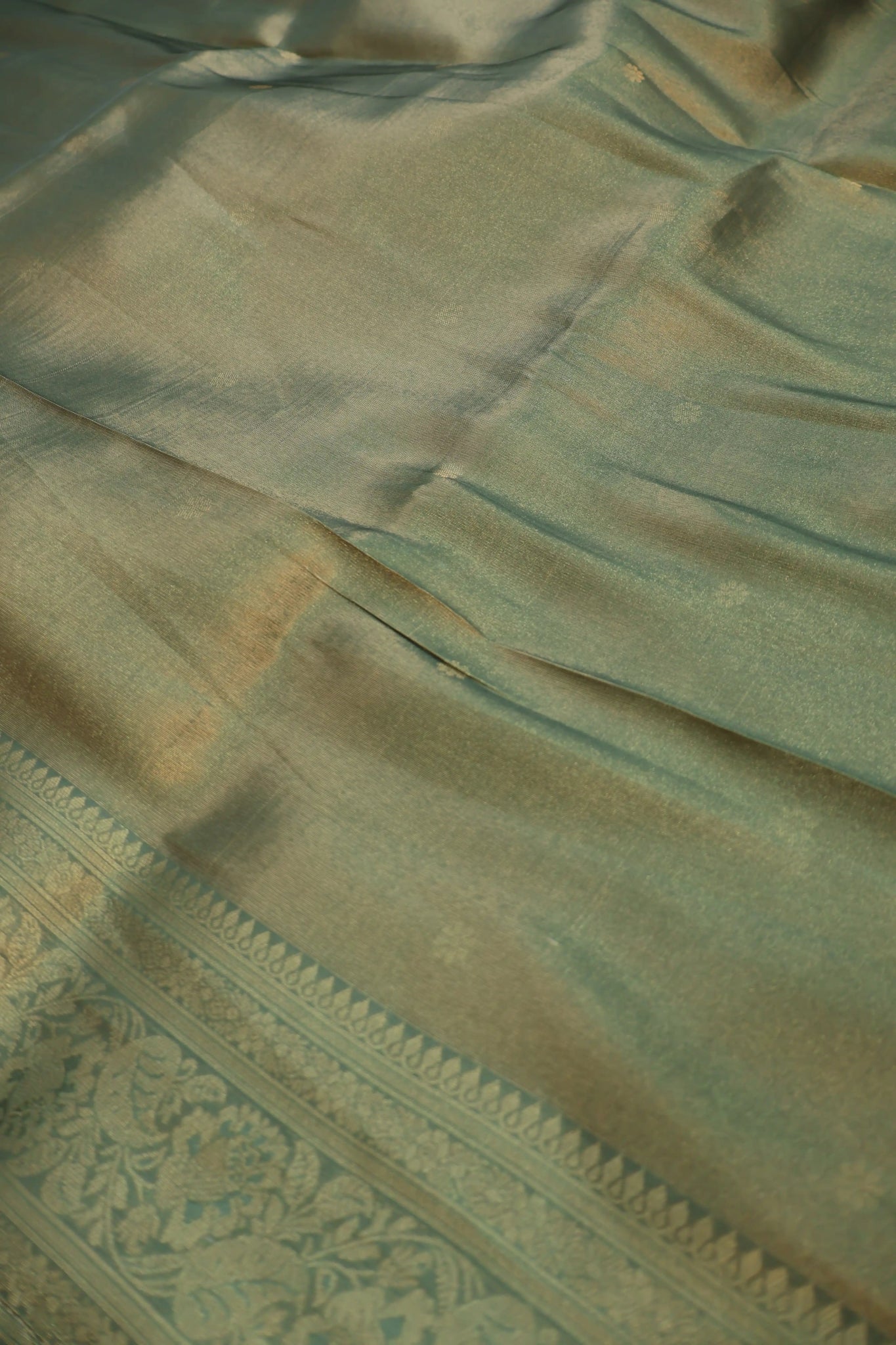 Softy Silk Saree With Unstitched Blouse Piece AM - 1496 - Amolika Sarees